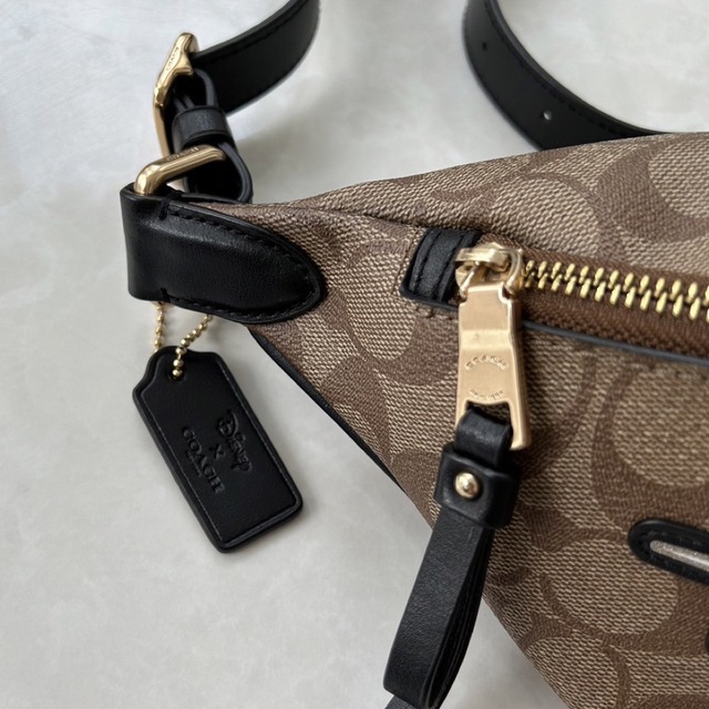 COACH×Disney ウエストポーチ 白雪姫 COACH 白雪姫 コラボ F72952