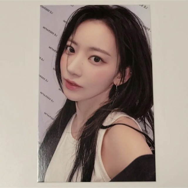 LE SSERAFIM - LESSERAFIM UNFORGIVEN サクラ トレカ ユニバ ラキドロ