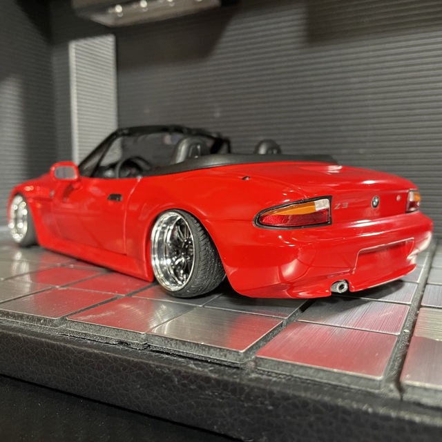 UTモデル 1/18 BMW Z3 ロードスター（カスタム仕様)の通販 by