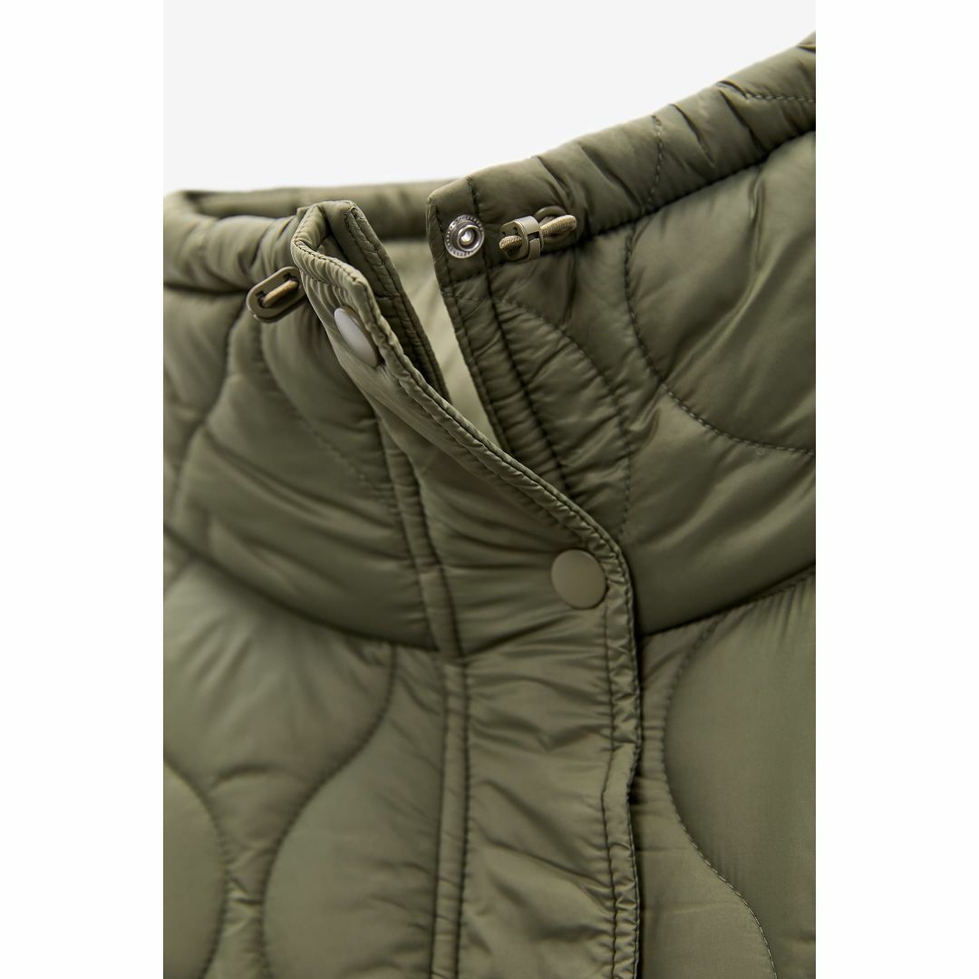 ZARA - 新品ZARAハイネックショートパフコートLの通販 by 3月下旬に