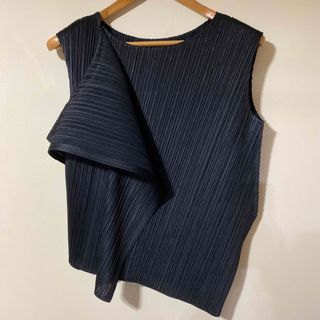 PLEATS PLEASE ISSEY MIYAKE（Tシャツ/カットソー(半袖/袖なし)）の