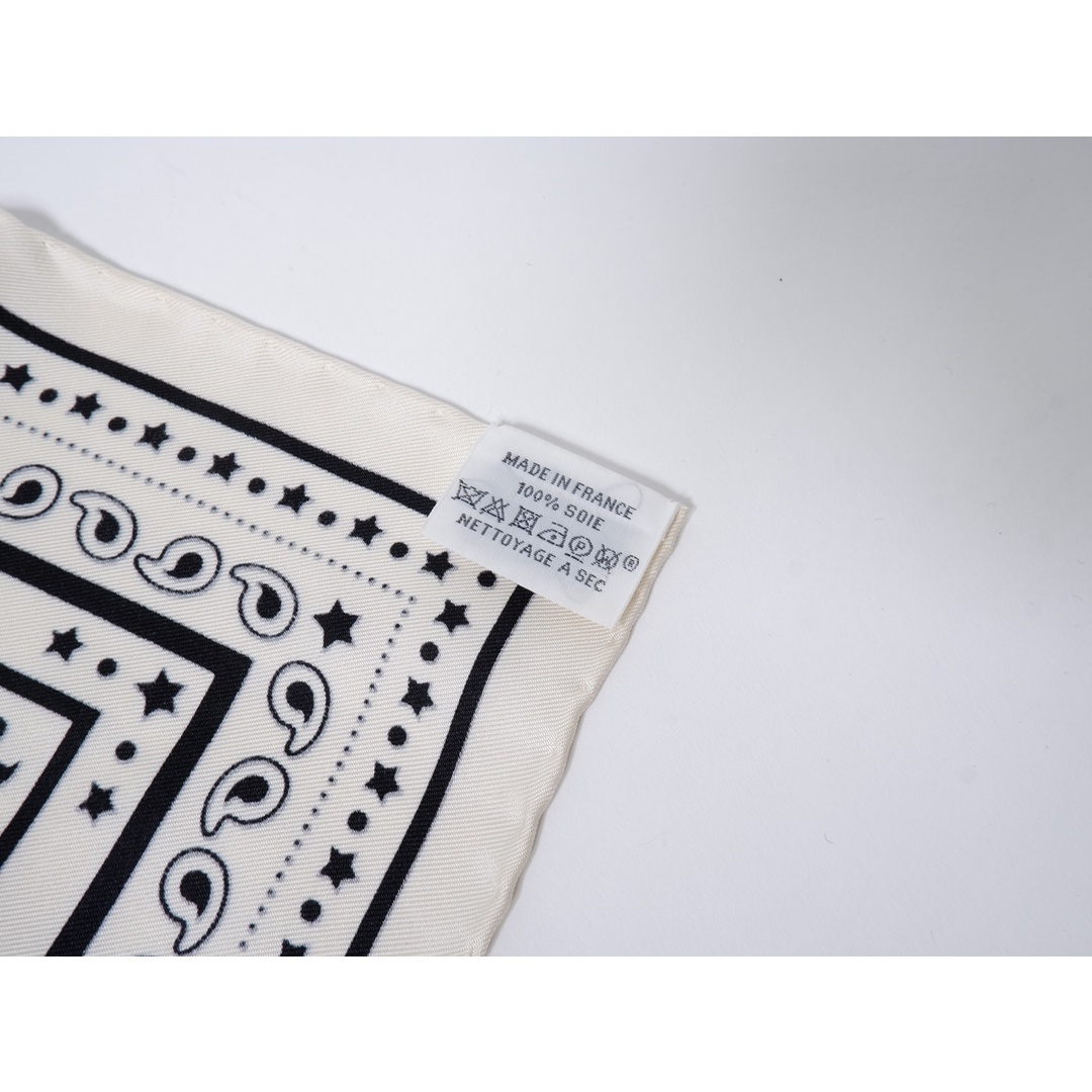 エルメスHERMES シルクスカーフ カレ55 Grand Carrosse povr vn