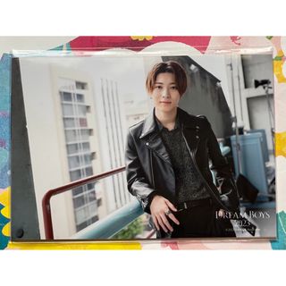 2049104218.jpg?1696545076