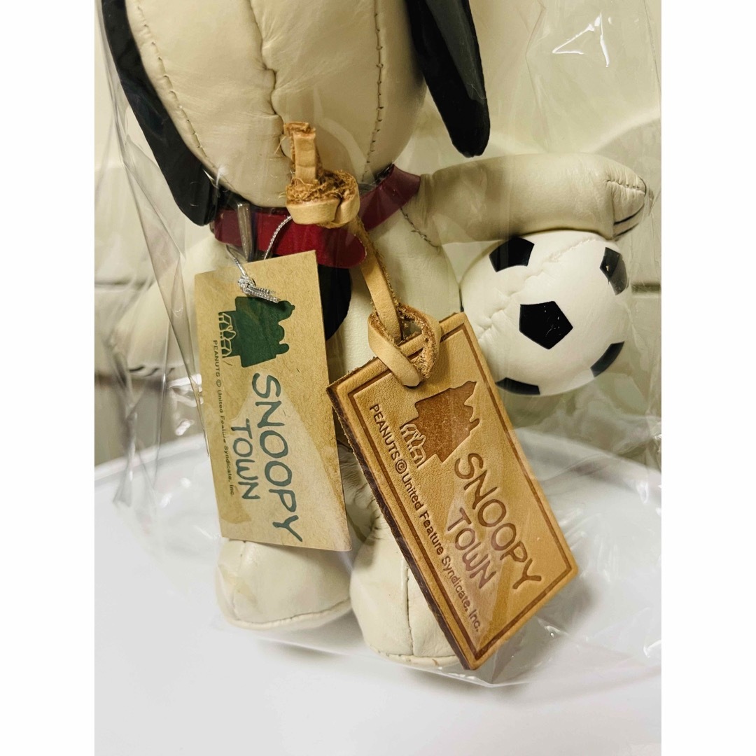 SNOOPY - タグ付き スヌーピータウン 本革レザー製 サッカーボール