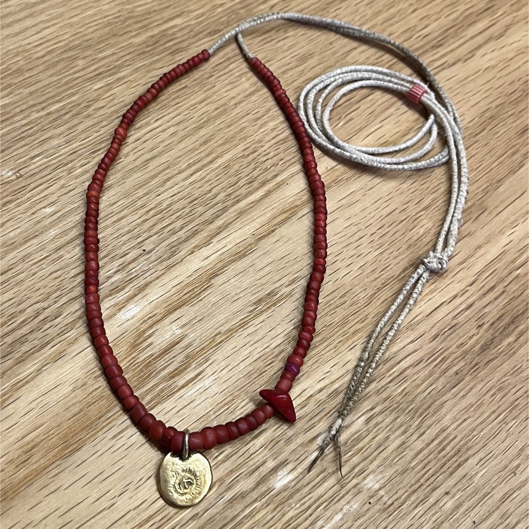 goro's - アンティーク ホワイトハーツ ビーズ 金赤の通販 by