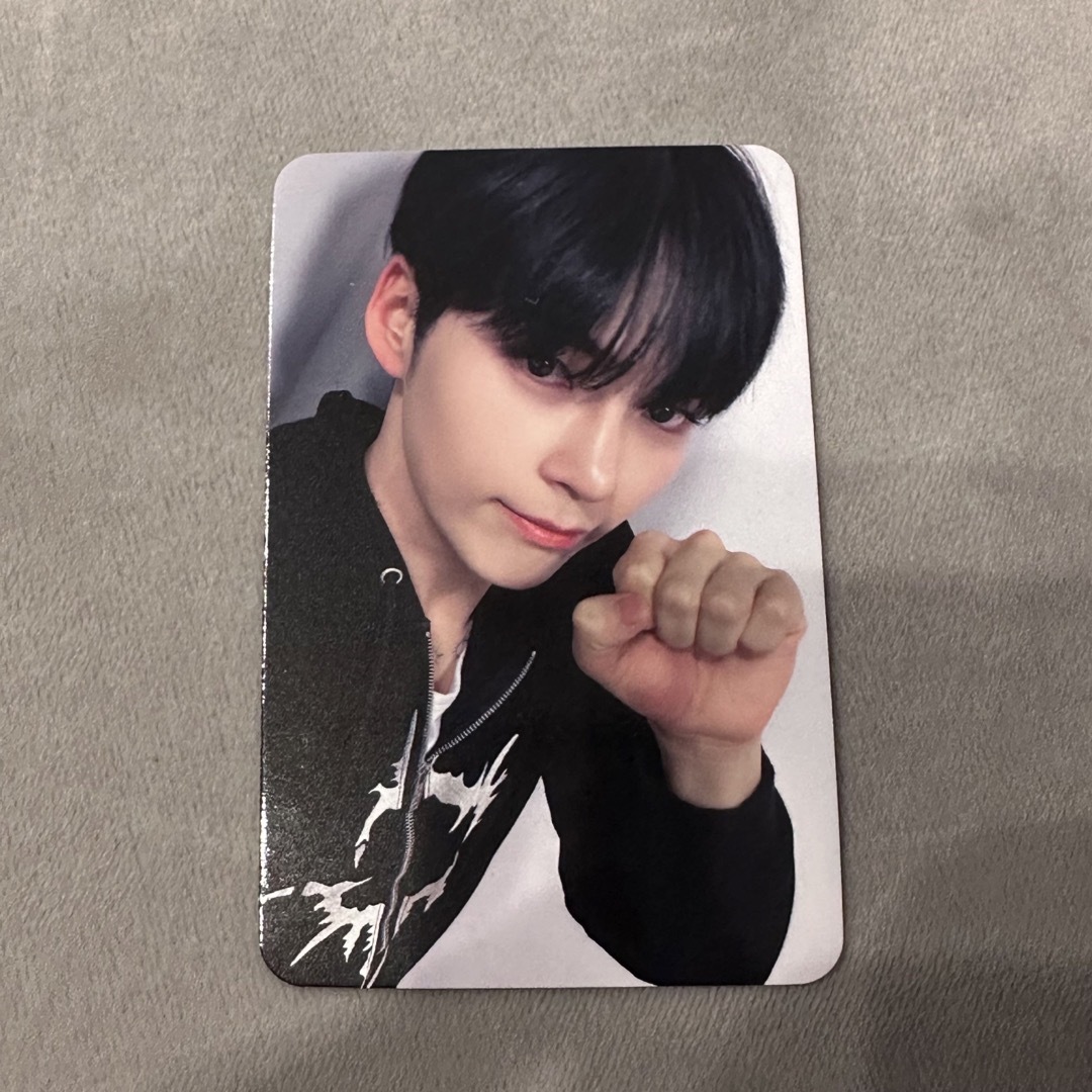 ZB1 ゼベワン ハンビン Applemusic 特典 トレカの通販 by ♡｜ラクマ