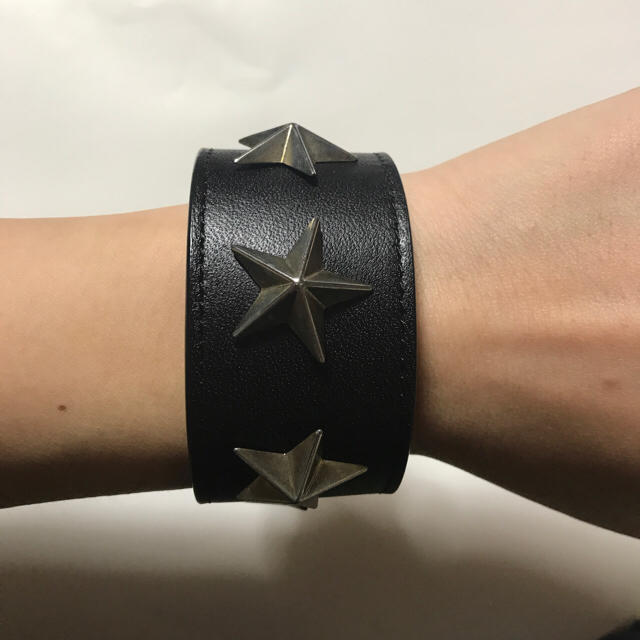 ジバンシー givenchy スタッズ バングル ブレスレット バングル