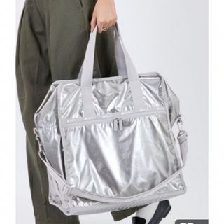 LeSportsac（ボストンバッグ ・ シルバー/銀色系）のフリマアイテム一覧