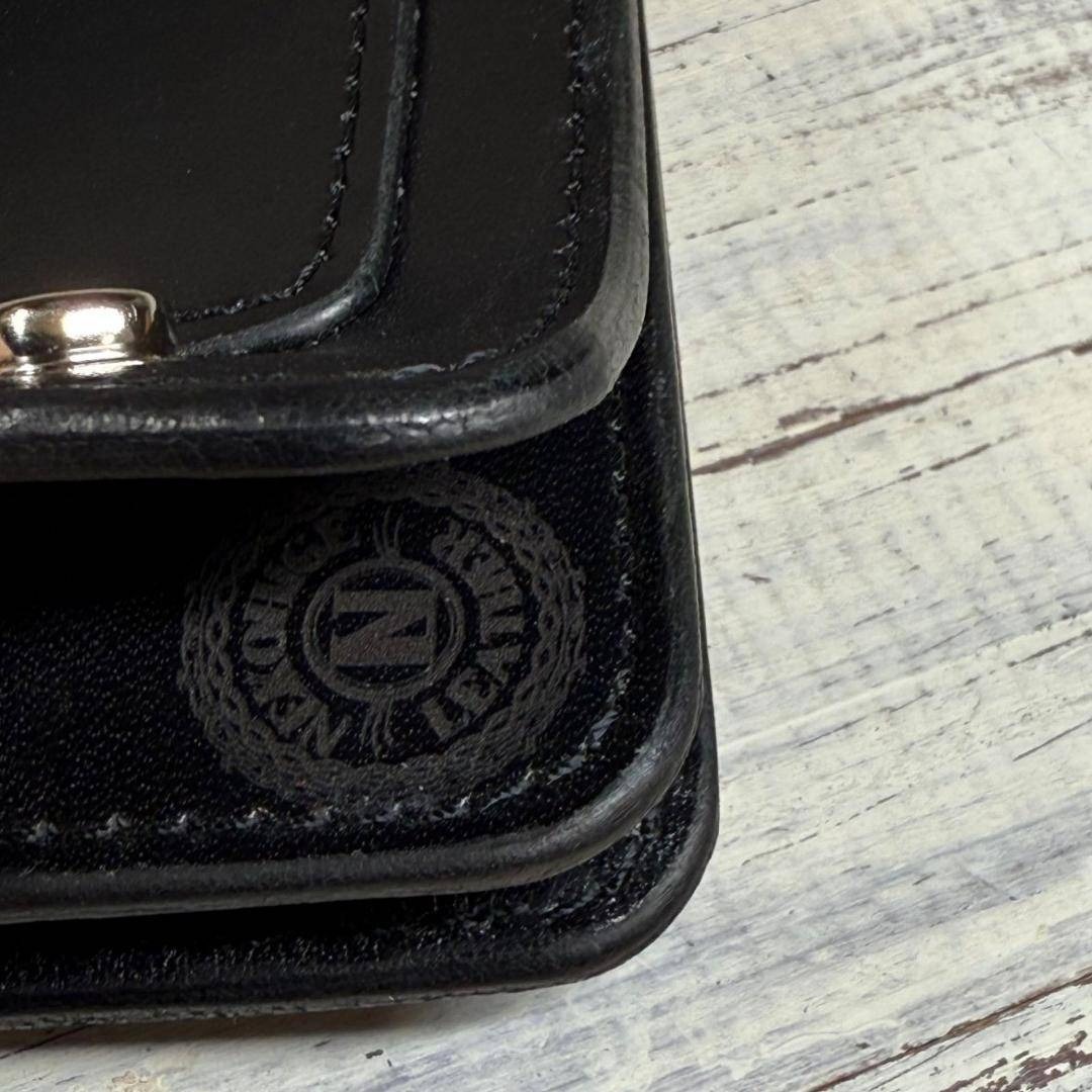 トラッカーウォレットミドル 3層】ブラック 北米ステア シルバー YKKの