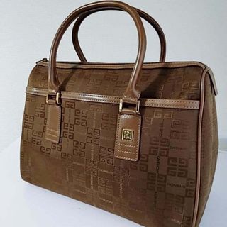 GIVENCHYのフリマアイテム一覧