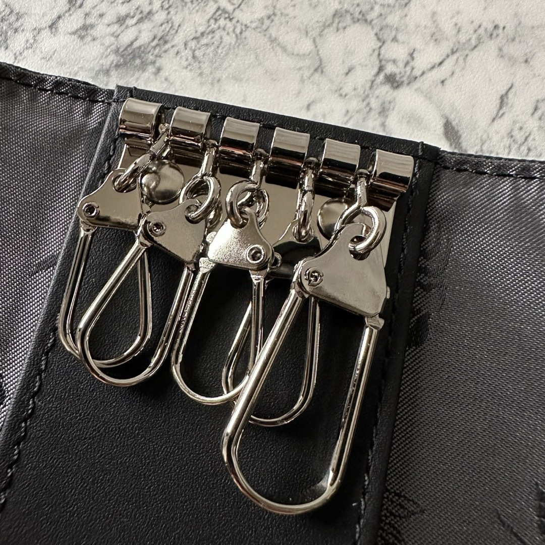 未使用 プレミアムバンダイ シン・仮面ライダー SHOCKER キーケース 財布