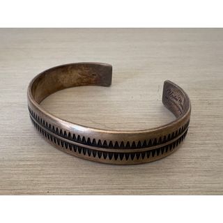 UNDERCOVER - UNDERCOVER アンダーカバー GIZ柄シルバーバングル 緊急