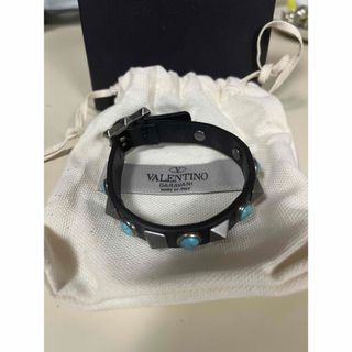 VALENTINO（スタッズ ・ ブレスレット/バングル）のフリマアイテム一覧