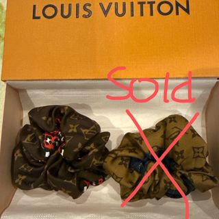 LOUIS VUITTON - LV さくらんぼ デニムカラー シュシュ ヘアゴム ヘア