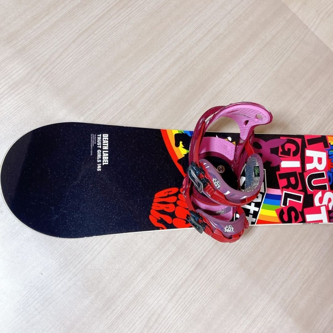 TRUST GIRLS DEATH LABEL FLUX スノーボード S