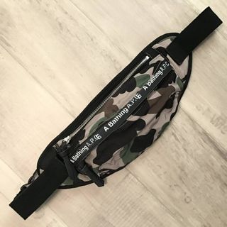 A BATHING APE - BAPE◇A BATHING APE／◇迷彩大容量ボディバッグ