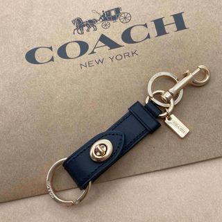 COACH - コーチ❤️ポピーちゃん キーホルダー チャーム の通販 by