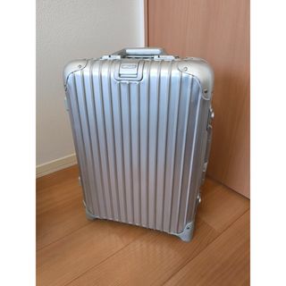 RIMOWA - RIMOWAサルサエアーホワイト 32L機内持ち込みOK梨花さん愛用