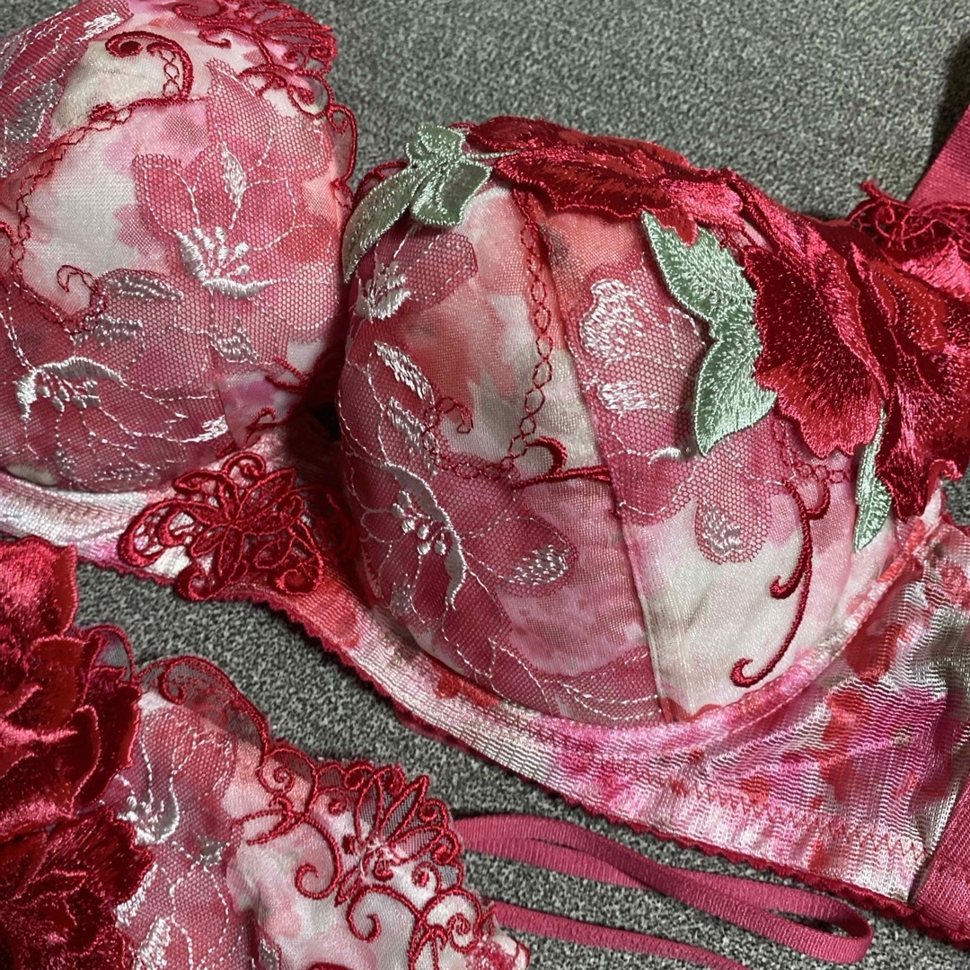 Wacoal - サルート F65 Tバック タグ無しの通販 by Mm♡'s shop