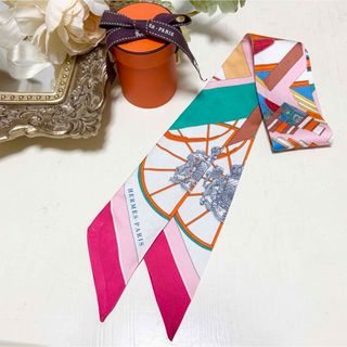 HERMES - エルメス HERMES スカーフ カレ90 Joies d Hiver 冬の愉しみ