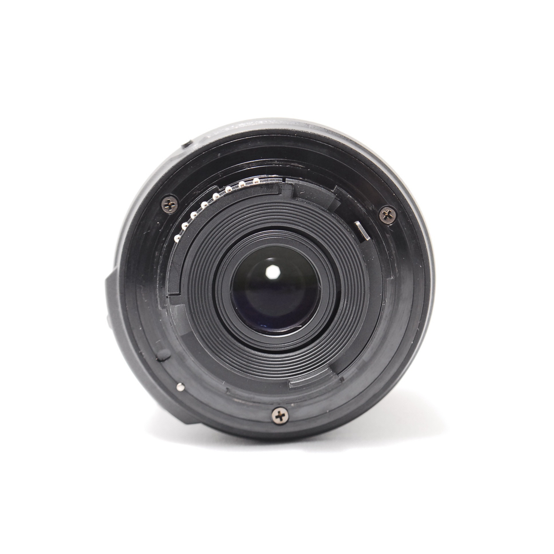 Nikon - 【使用回数僅少】美品 Nikon D5500 手ぶれ補正レンズ付き WiFi