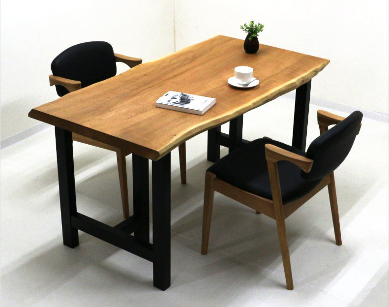 楢（ナラ） 一枚板 ダイニングテーブル／1350mm 【A8230】 【一枚板