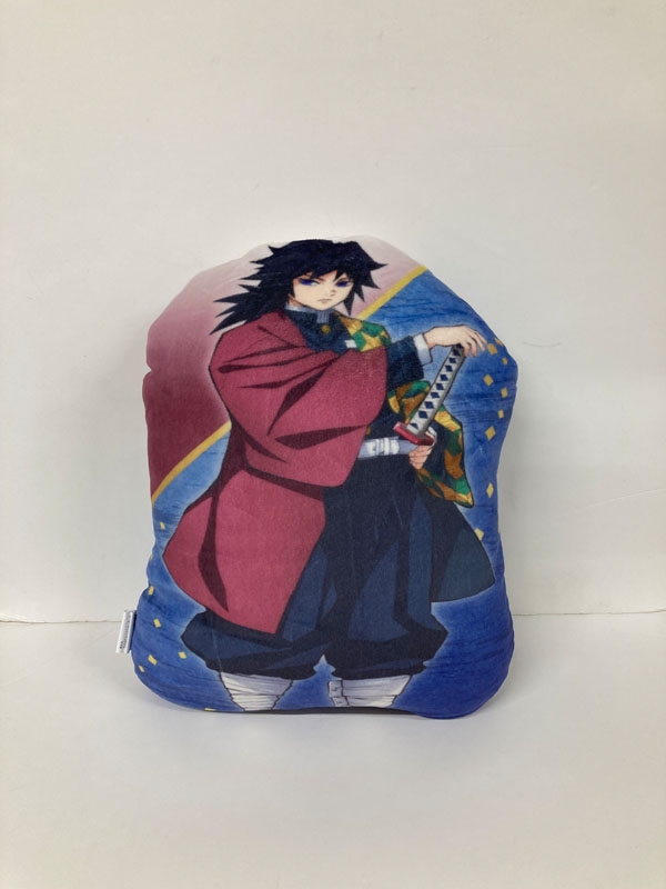 鬼滅の刃 ダイカットクッション（冨岡義勇） : 鬼滅の刃 | HMV&BOOKS