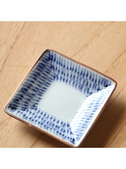 染付角小皿 みじん（プレート・皿）｜Madu（マディ）｜HAKKA公式