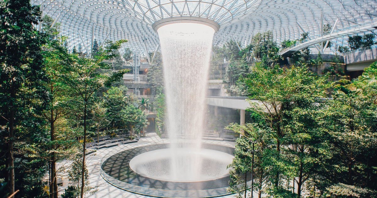 シンガポール空港にオープンした新施設「ジュエル」がスゴイ。 今すぐ