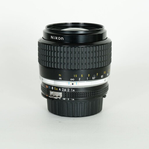 Nikon AI Nikkor 35mm F/1.4Sを徹底解説。作例から中古相場まで | ONE