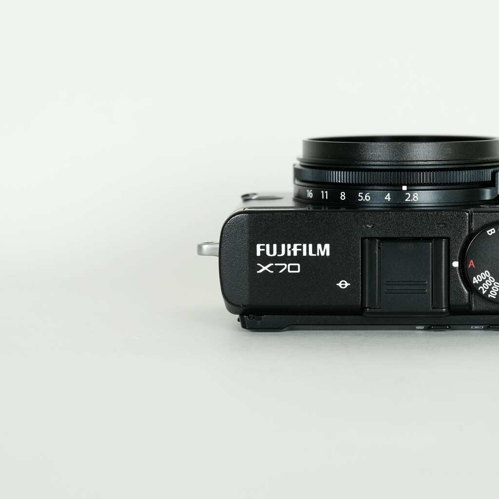 FUJIFILM X70 ブラックの出品 | ONE SCENE（ワンシーン）