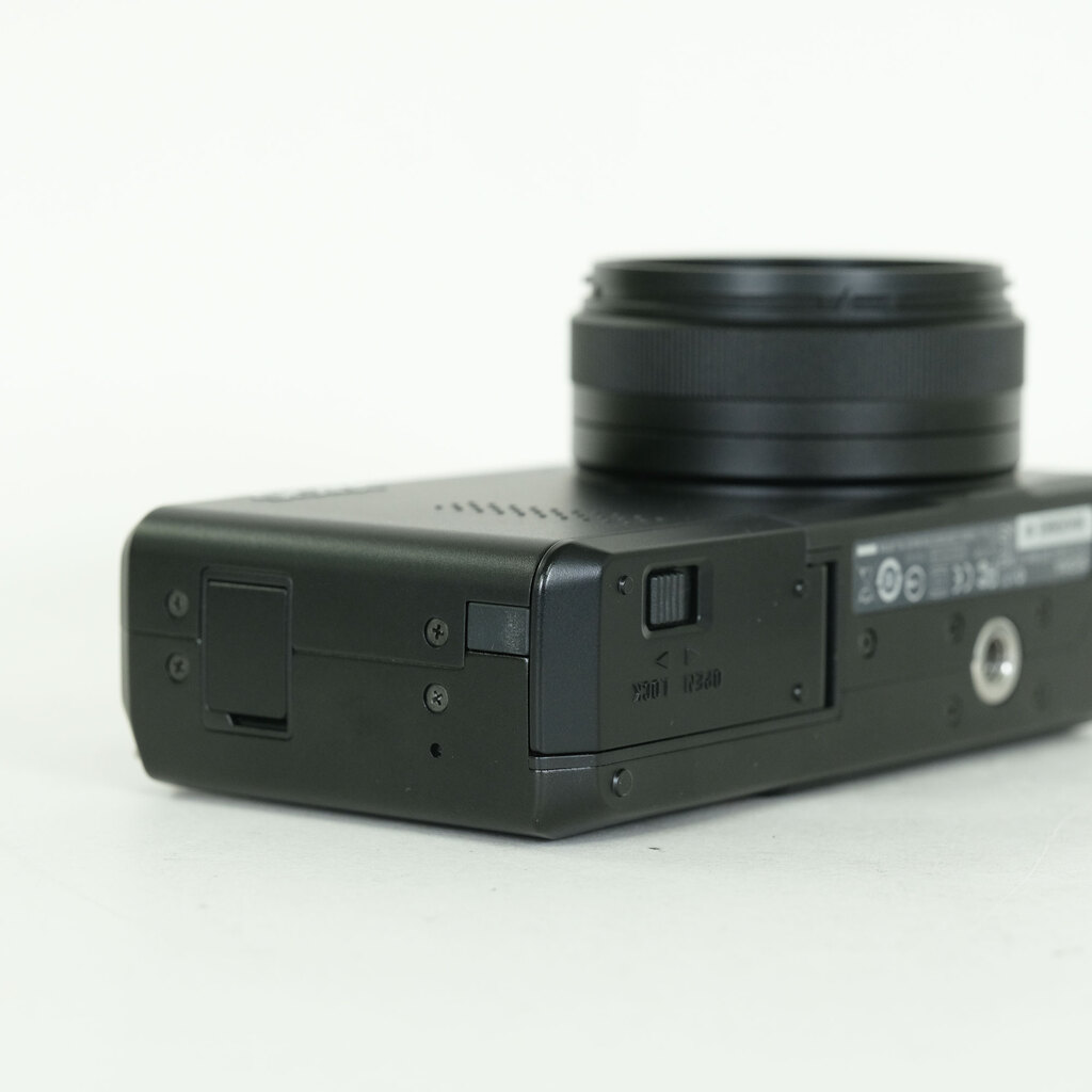 SIGMA DP2 Merrillの出品 | ONE SCENE（ワンシーン）