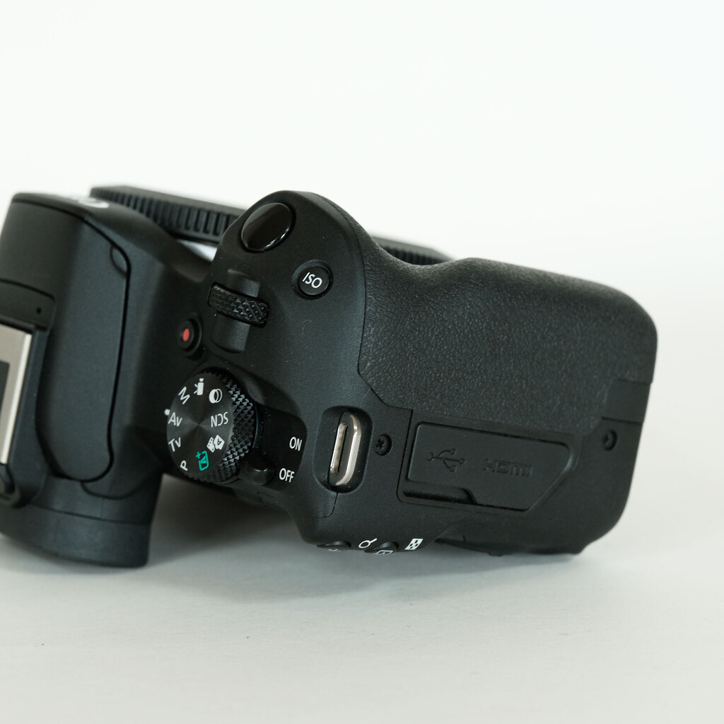 Canon EOS R50の出品 | ONE SCENE（ワンシーン）