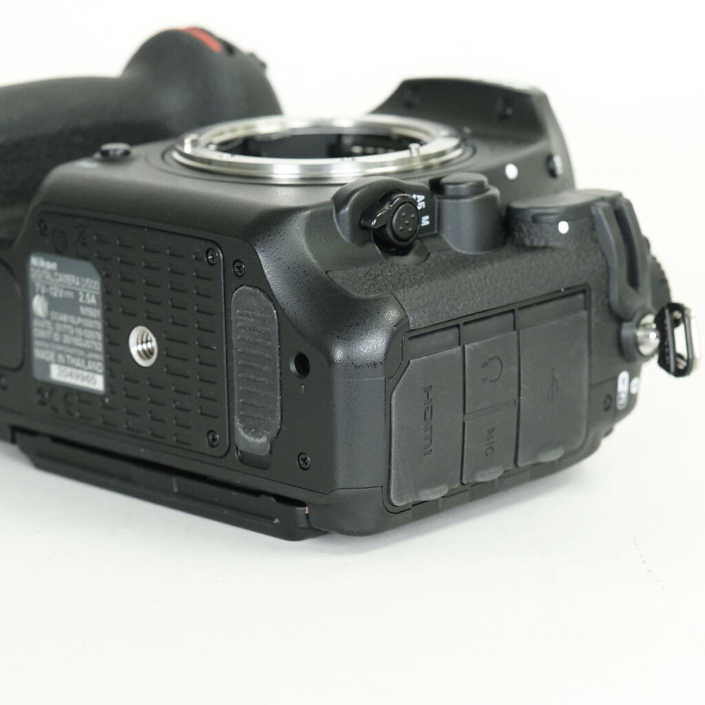 Nikon D500の出品 | ONE SCENE（ワンシーン）