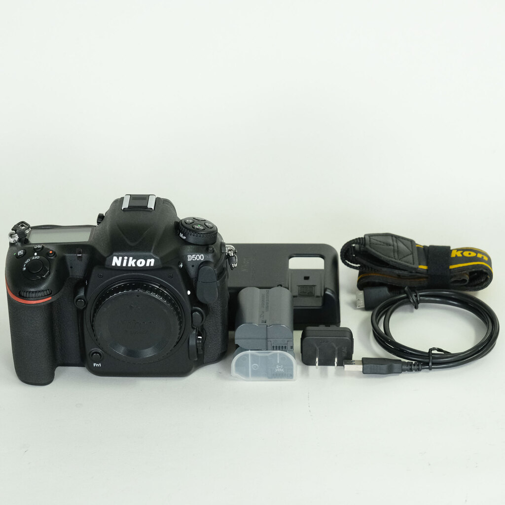 Nikon D500の出品 | ONE SCENE（ワンシーン）