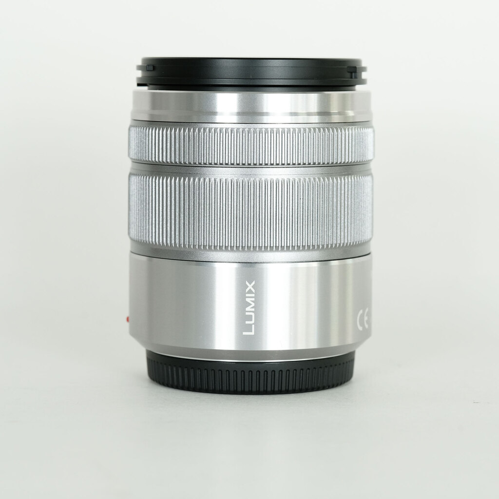 Panasonic LUMIX G VARIO 45-150mm / F4.0-5.6 ASPH. / MEGA O.I.S.の