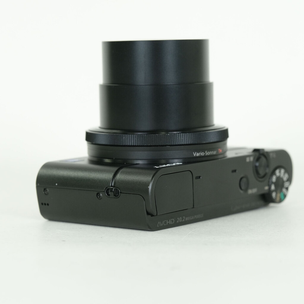 SONY Cyber-shot DSC-RX100の出品 | ONE SCENE（ワンシーン）