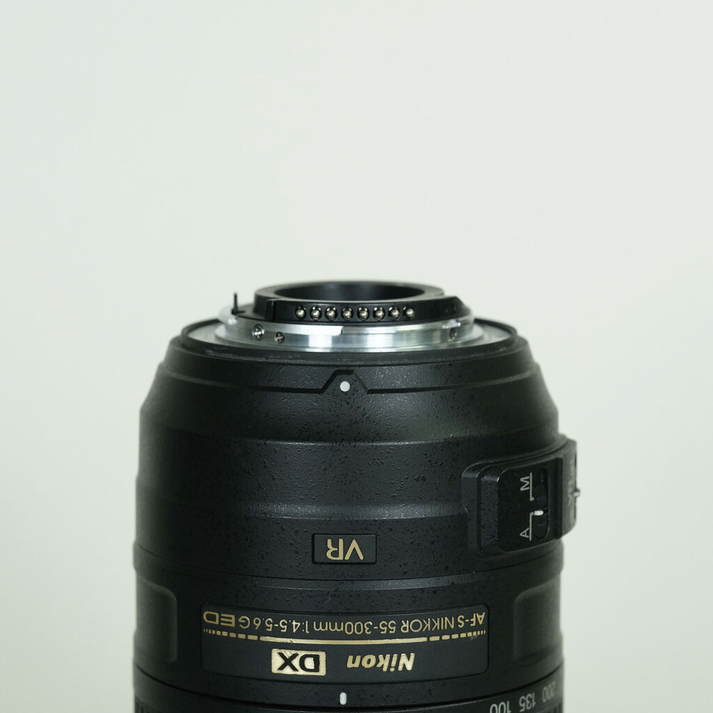 Nikon AF-S DX NIKKOR 55-300mm F4.5-5.6G ED VRの出品 | ONE SCENE