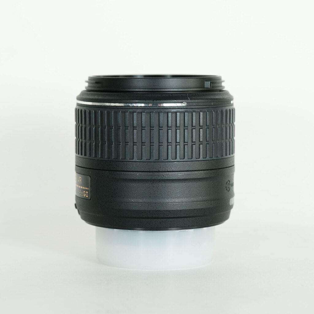 Nikon AF-S DX NIKKOR 18-55mm f3.5-5.6G VR IIの出品 | ONE SCENE