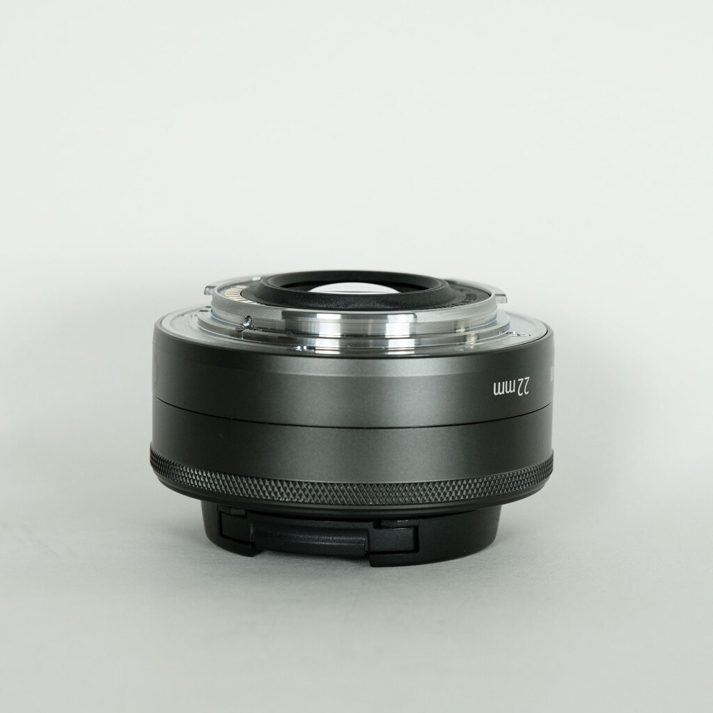 Canon EF-M22mm F2 STMの出品 | ONE SCENE（ワンシーン）