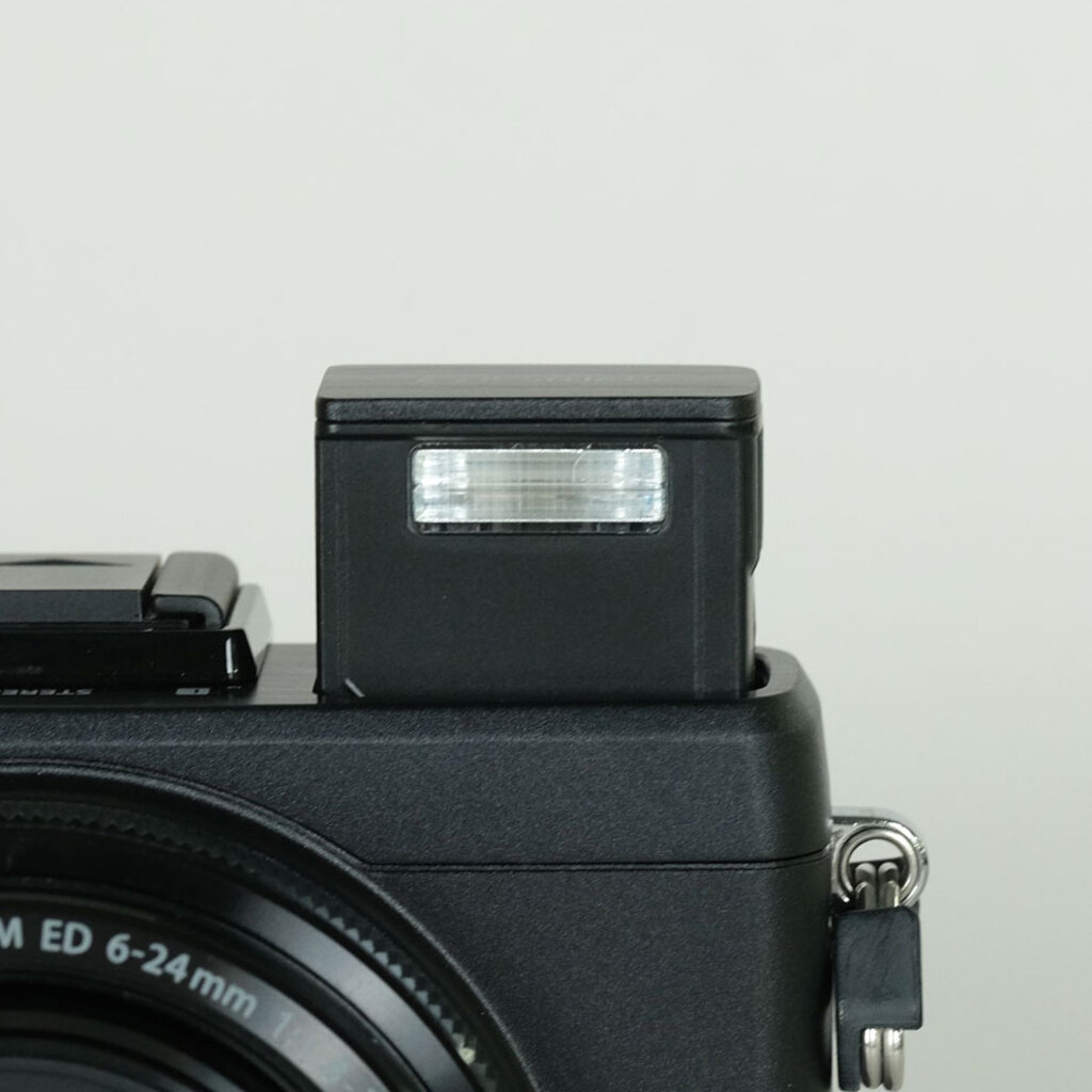 OLYMPUS STYLUS XZ-2 ブラックの出品 | ONE SCENE（ワンシーン）