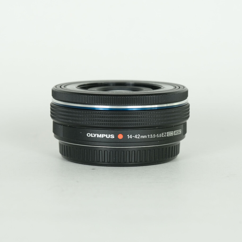 M.ZUIKO DIGITAL ED 14-42mm F3.5-5.6 EZ [ブラック] 中古価格比較