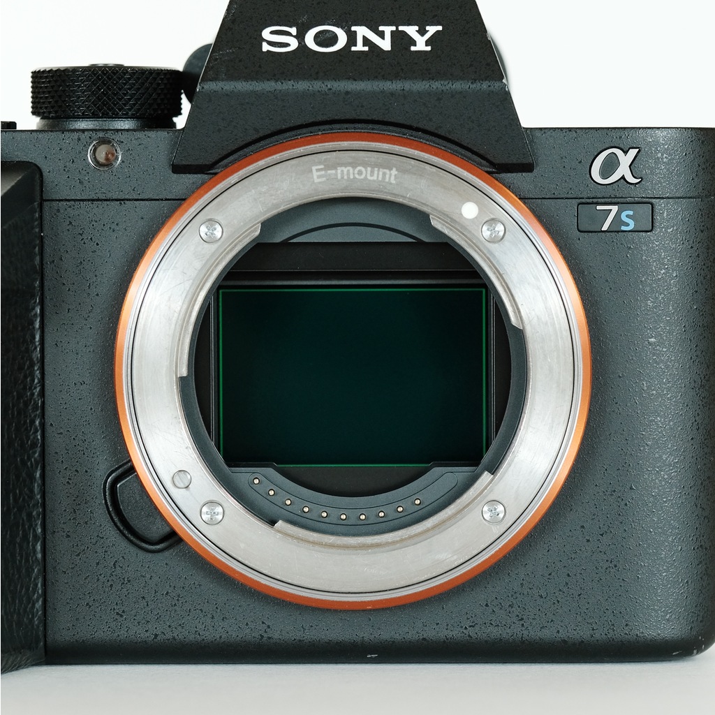 SONY α7S II（ILCE-7SM2）の出品 | ONE SCENE（ワンシーン）