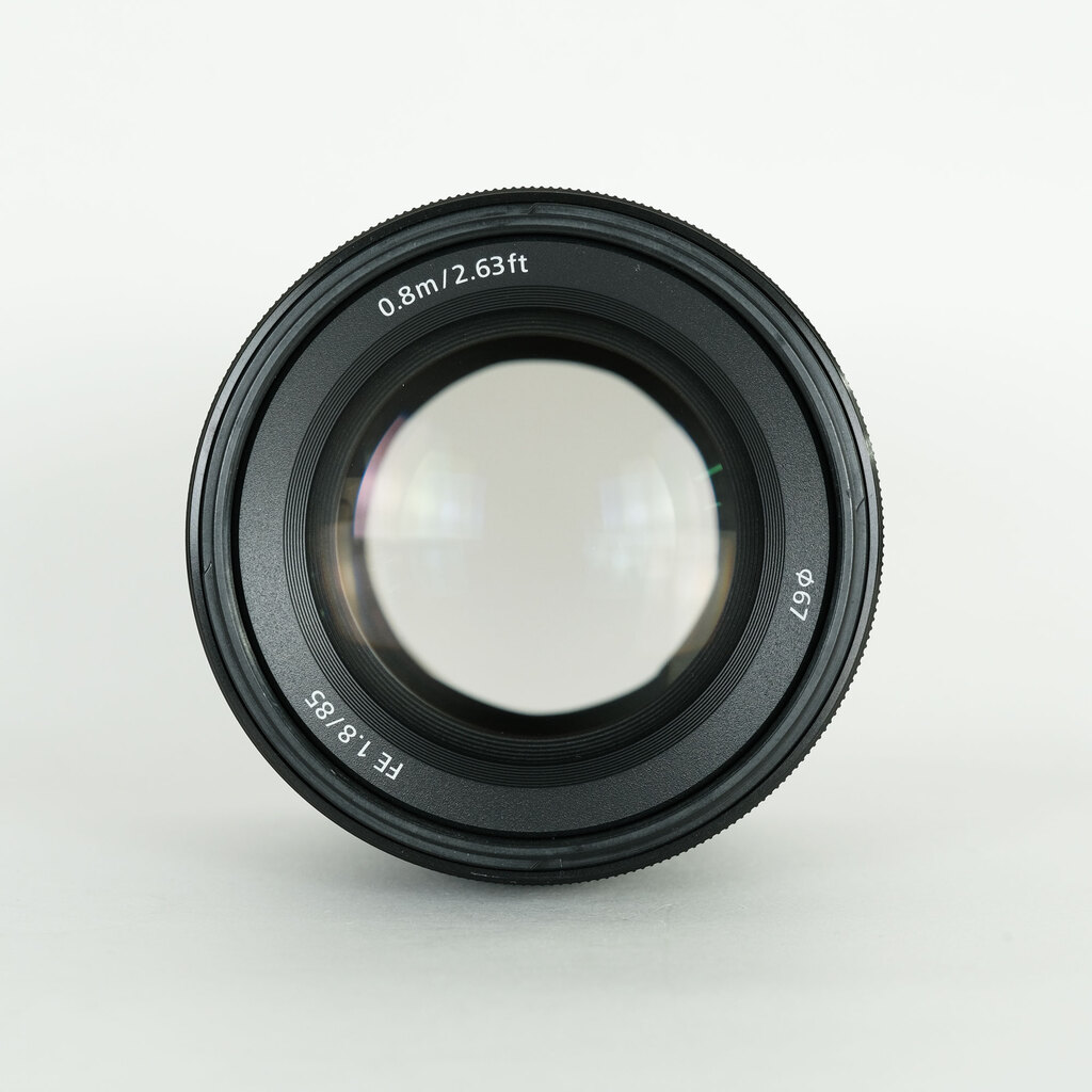 SONY FE 85mm F1.8 SEL85F18の出品 | ONE SCENE（ワンシーン）