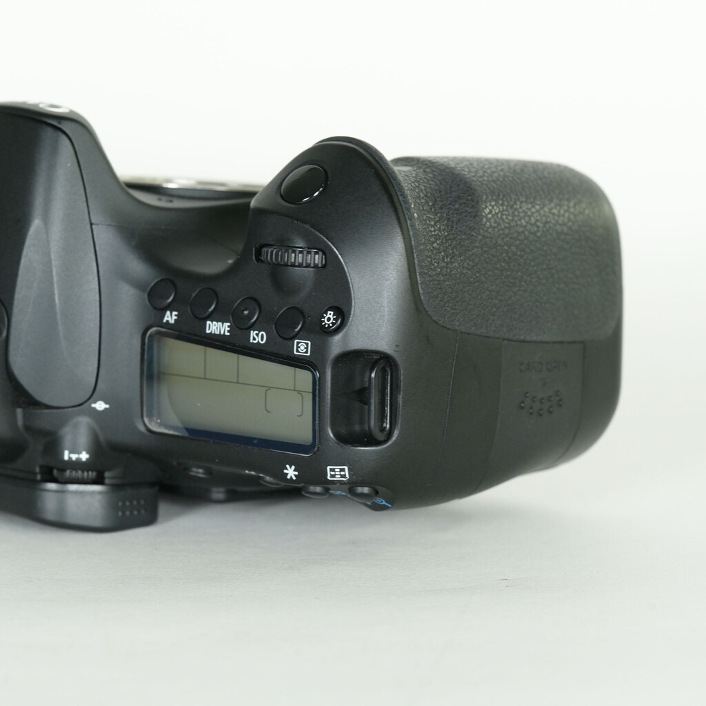 Canon EOS 60D ボディの出品 | ONE SCENE（ワンシーン）