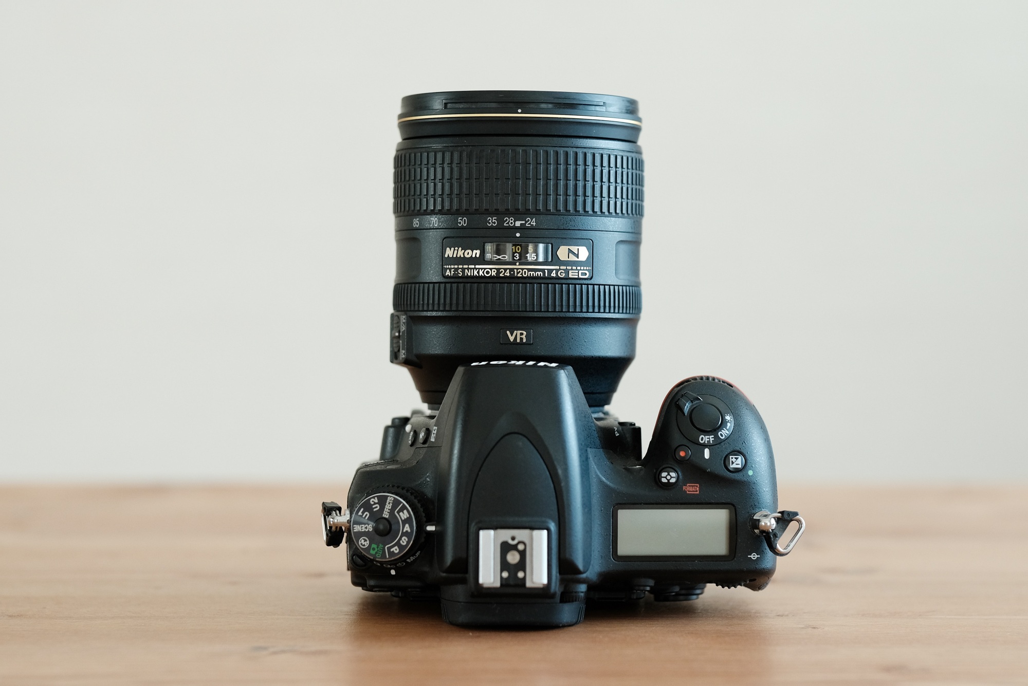 Nikon AF-S NIKKOR 24-120mm f/4G ED VRを徹底解説。作例からレビュー