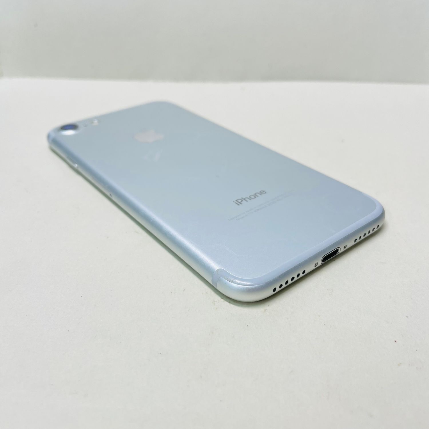 ムスビー｜Iphone 7 128GB SIMフリー バッテリー100% 77485【iPhone7