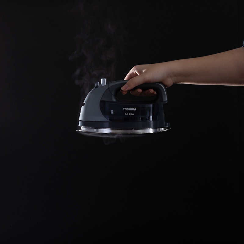 東芝ライフスタイル La・Coo コードレスアイロン TA-FDX960を検証