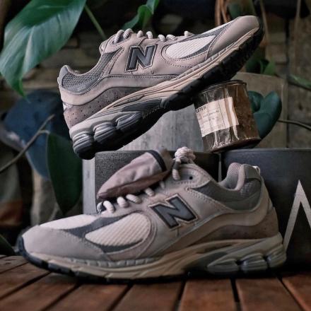 国内7月16日発売予定】ニューバランス M2002R 