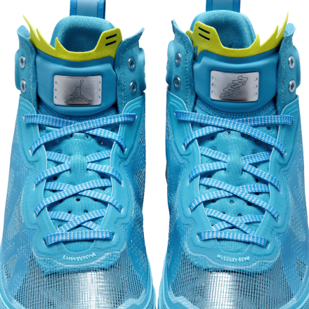 国内3月6日発売開始】 ナルト × ナイキ エアジョーダン 37 